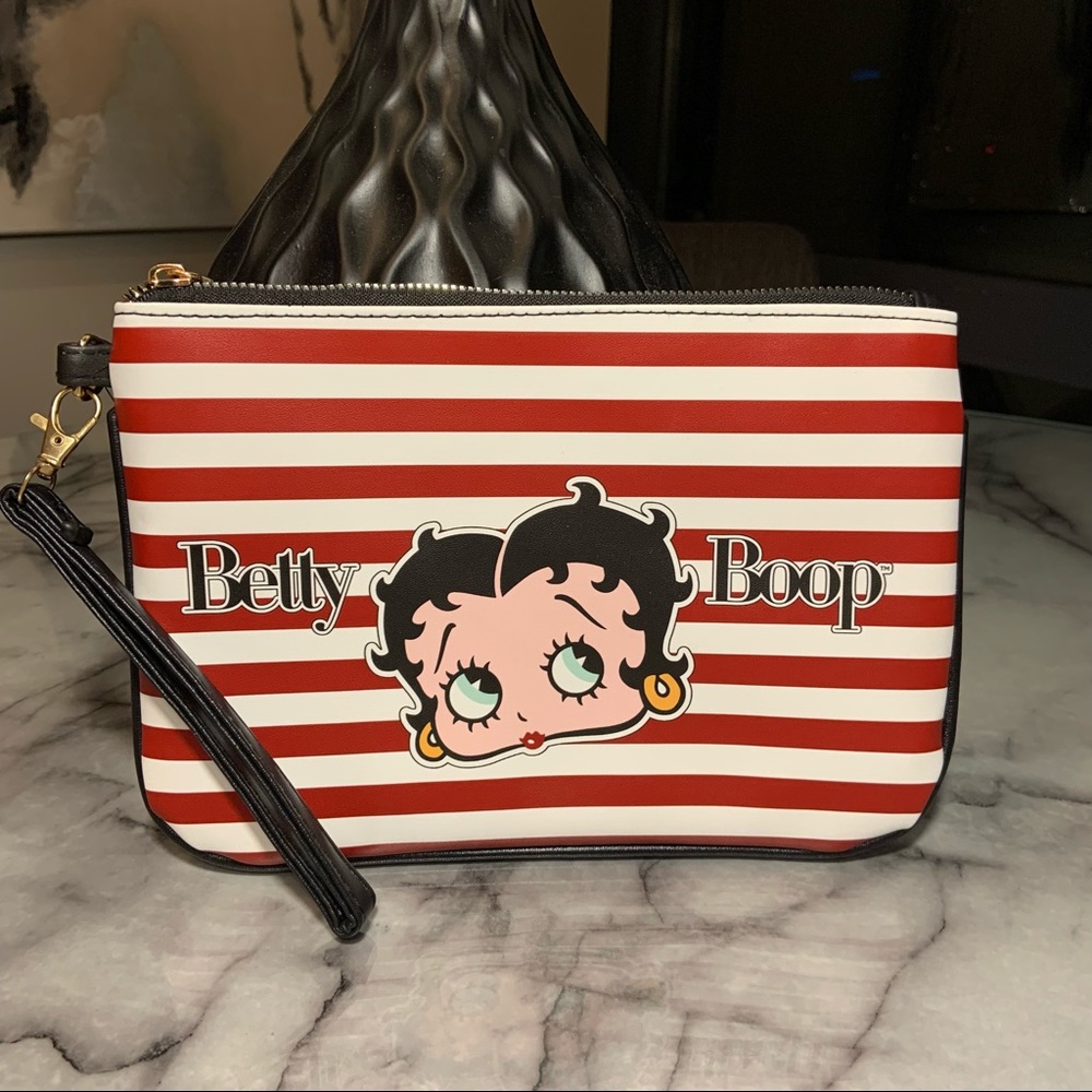 Betty Boop Faux Leather Wristlet, Removable Strap NWT